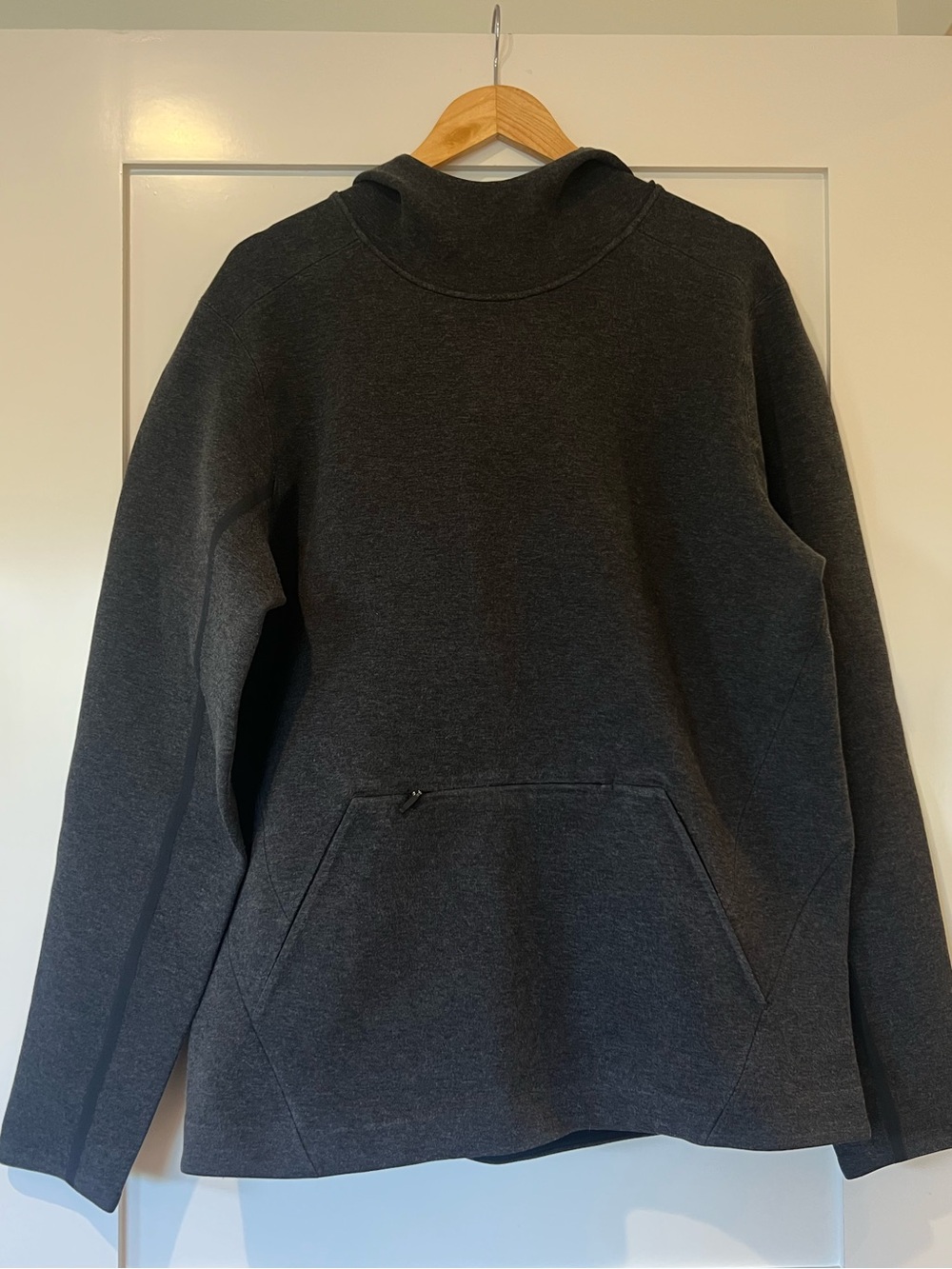 Lululemon Men’s Pullover Water Repellent Scuba Hoodie Sz L